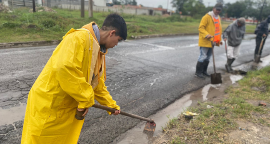 El municipio acentuó trabajos preventivos para evitar anegamientos en barrios
