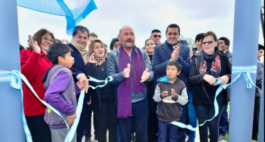 Insfrán inauguró la EPEP N° 95 y se reunió con la comunidad pilagá de El Simbolar