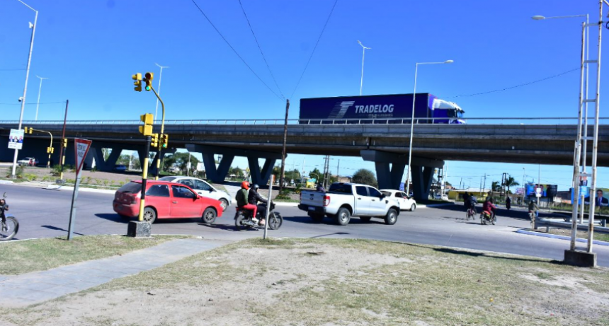 Viaducto sobreelevado: Detallan modo de circulación vehicular en la calzada central y colectoras
