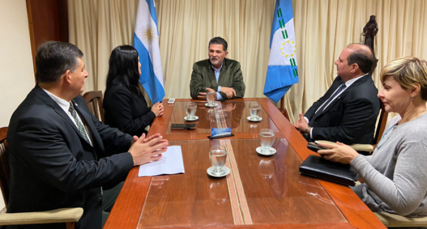 Funcionarios judiciales de Paraguay se reunieron con el ministro Guillermo Alucín