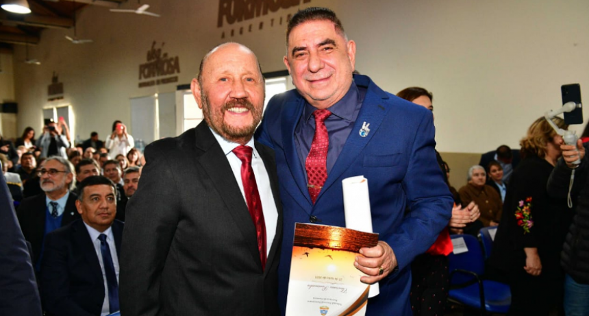 El intendente Jofré recibió su certificado para iniciar un nuevo mandato en la ciudad a partir del 10 de diciembre