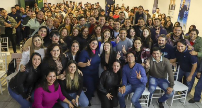 Vicegobernador visitó el Centro de Estudiantes Formoseños Unidos