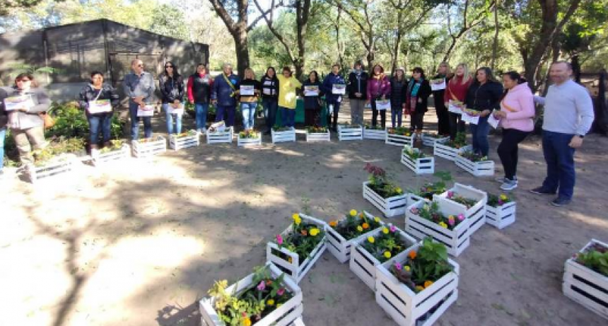 Premiaron a los ganadores del concurso “Embellecimiento de Parterres y Jardines”