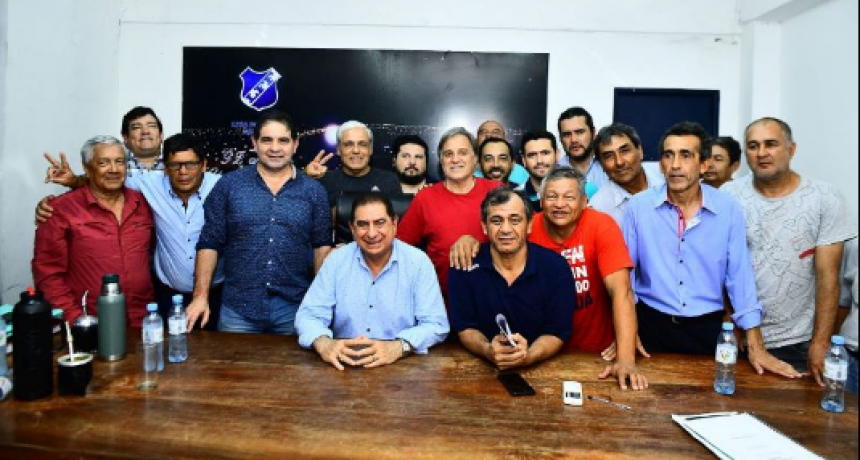 “Es una fecha para rendir homenaje y valorar la labor de los dirigentes y de quienes integran la gran familia del fútbol”