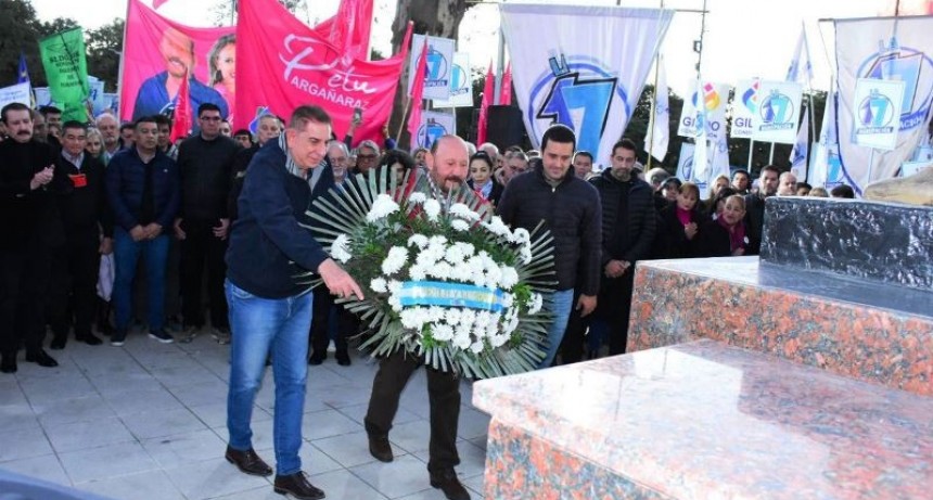 El Gobernador encabezó el homenaje al General Perón a 50 años de su fallecimiento