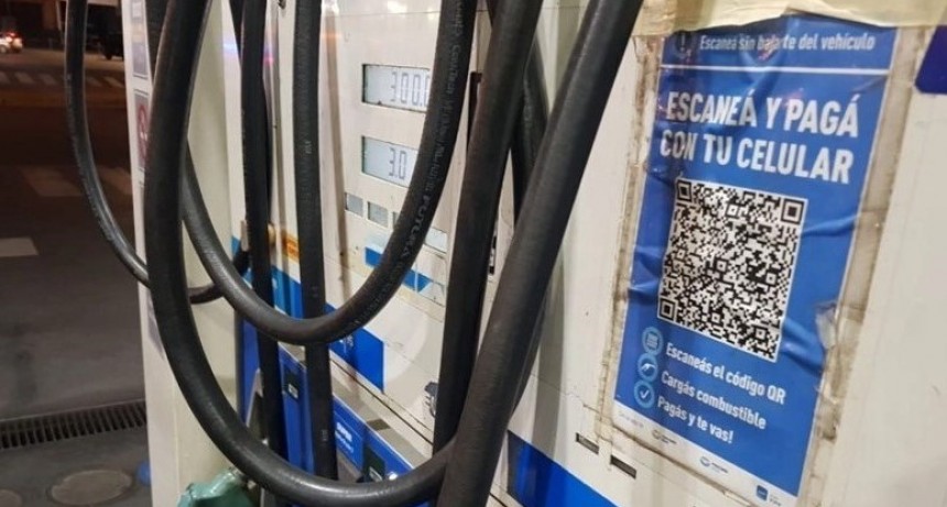 Colocan stickers de QR con direccionamientos falsos para consumar estafas