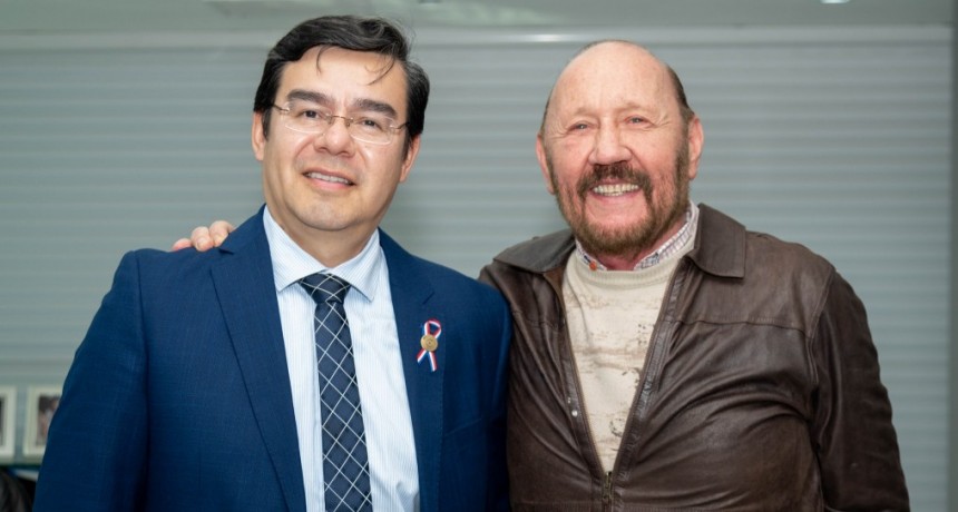 El gobernador Insfrán recibió al nuevo cónsul de Paraguay