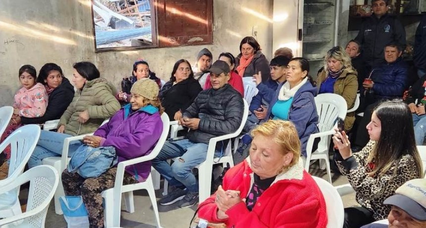 Vecinos de Laguna Siam se capacitaron para implementar huerta familiar