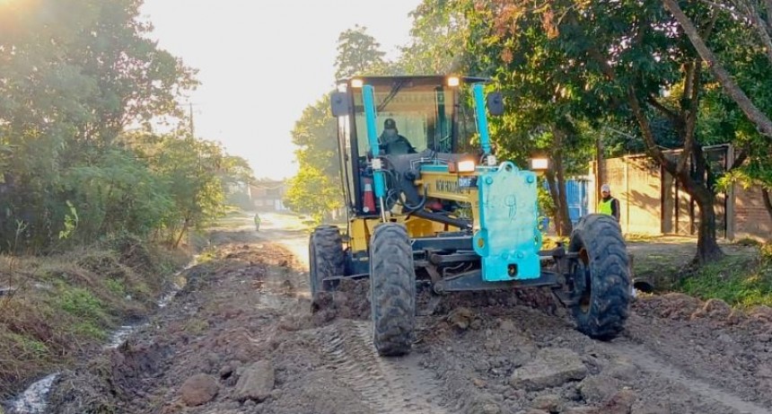 El municipio encabezó su agenda diaria con más trabajos para el mantenimiento de calles