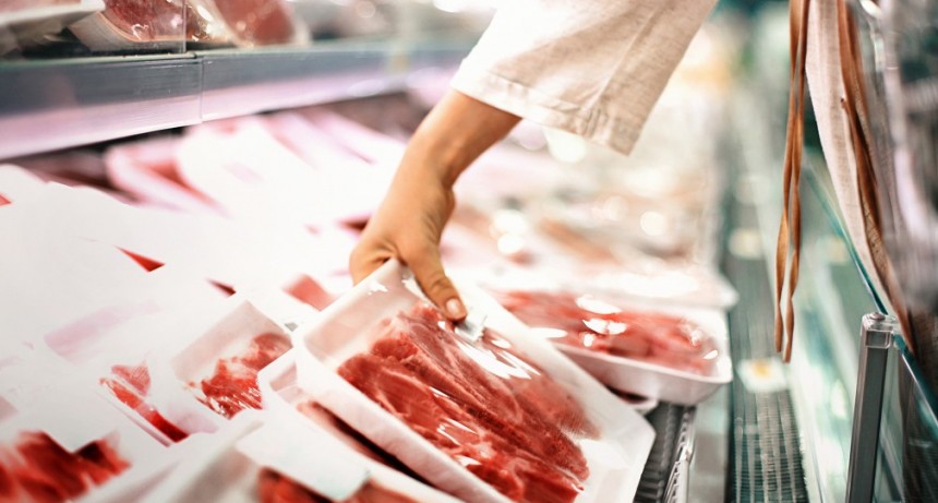 Se derrumbó el consumo de carne a nivel país y tuvo el registro más bajo de los últimos 19 años