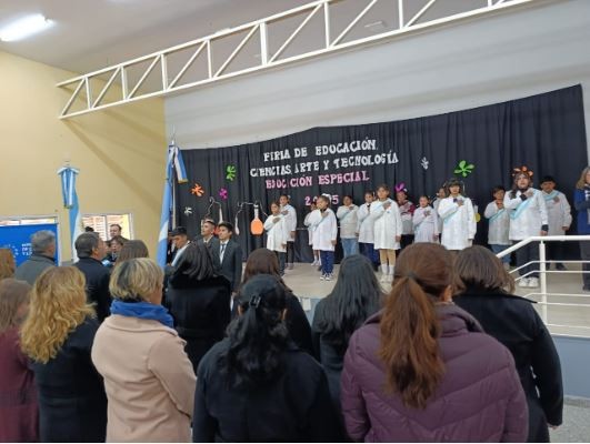 Escuelas Especiales realizaron Feria de Educación, Ciencias, Artes y Tecnología