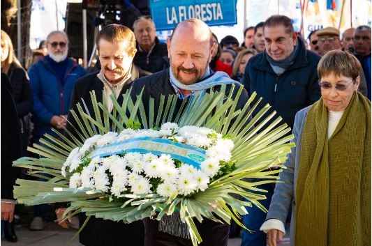 Insfrán encabezó el acto homenaje al general Juan Domingo Perón, a 51° años de su paso a la inmortalidad