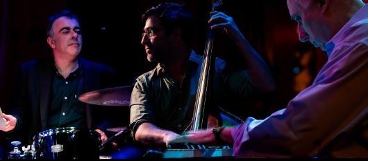 Fraga, Motta y Giunta traen a Formosa el mejor jazz con Swing Summit Trío