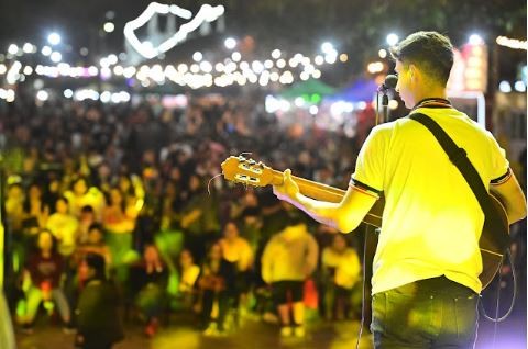 Exitoso arranque de vacaciones con un gran Festival en el Paseo Ferroviario