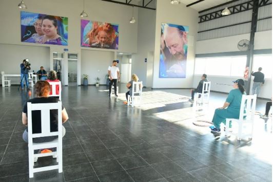 A pesar del receso invernal, no se detiene la marcha del Gimnasio Terapéutico en La Nueva Formosa