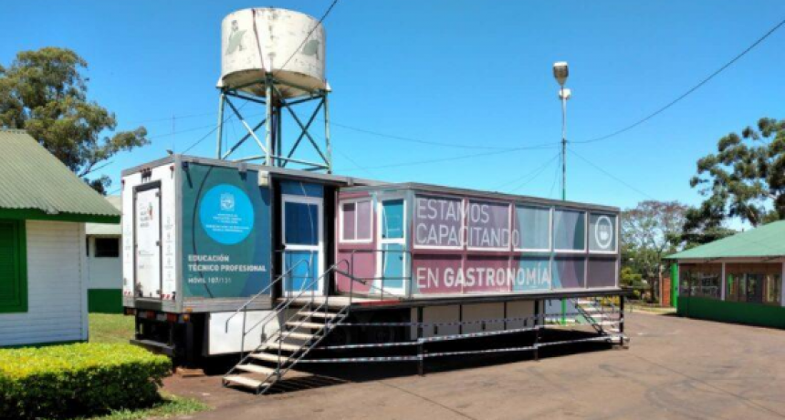 Formosa fue beneficiada con el Aula Taller Móvil de Gastronomía