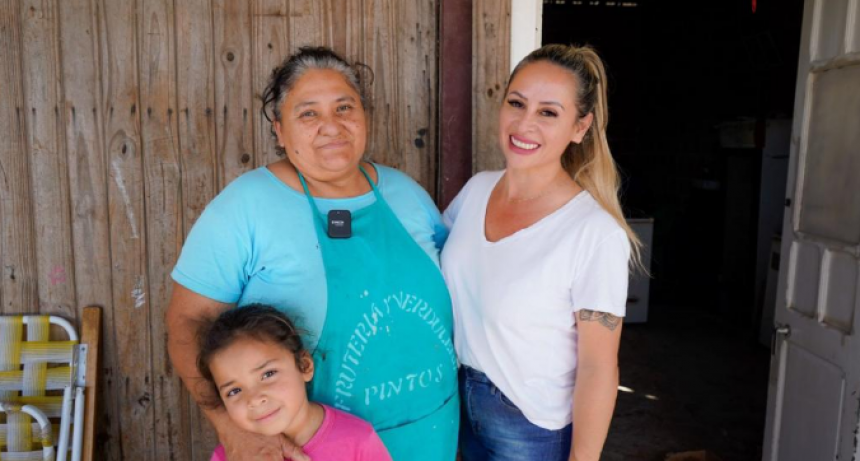 Petu Argañaraz recorrió los avances de las obras del barrio El Quebrachito