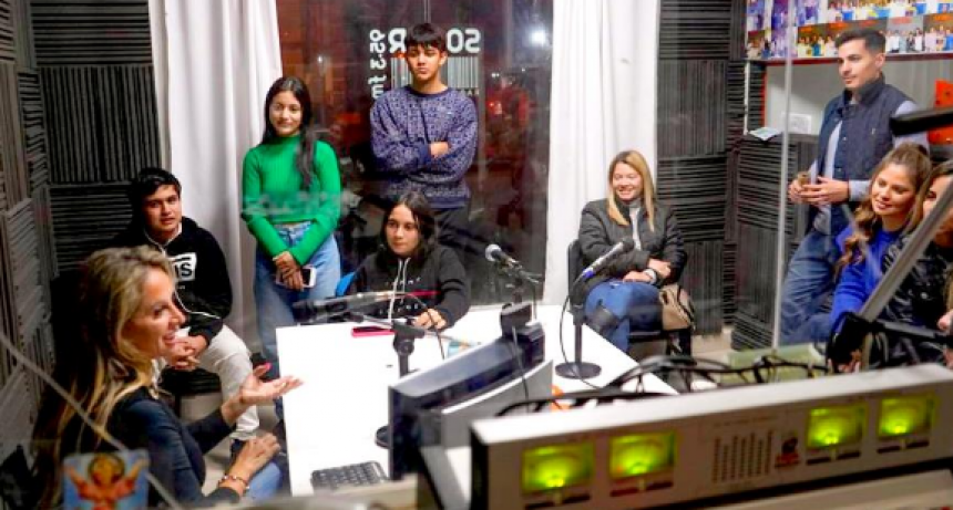 “Sonamos”, una propuesta radial de estudiantes para estudiantes