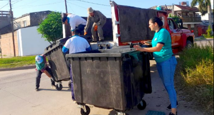 El municipio coloca nuevos contenedores de basura en diversos sectores de la ciudad