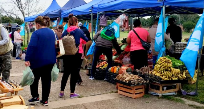 Nueva edición de “El Mercado en Tu Ciudad” con precios populares en el barrio Villa del Rosario