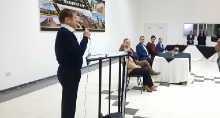 Entrega de certificados de los cursos técnicos del Ce.Ca.Vi.