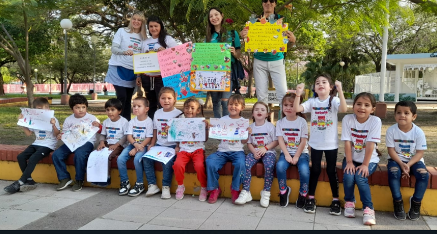 Niños del Jardín de Infantes de El Angelito de visita en nuestra ciudad