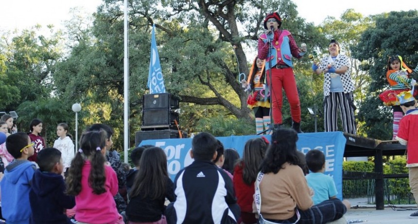 Invitan a disfrutar este sábado del “Gran Festival de la Niñez” en el Complejo Deportivo “Los Iglús”