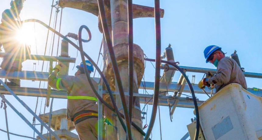 Insfrán celebró la firma del acta de inicio de obra eléctrica en Matacos
