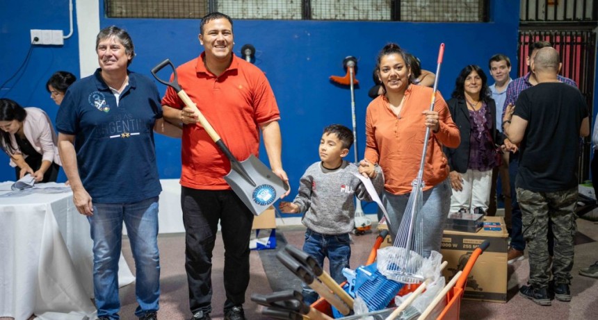 La Subsecretaría de Empleo entregó créditos y subsidios a emprendedores