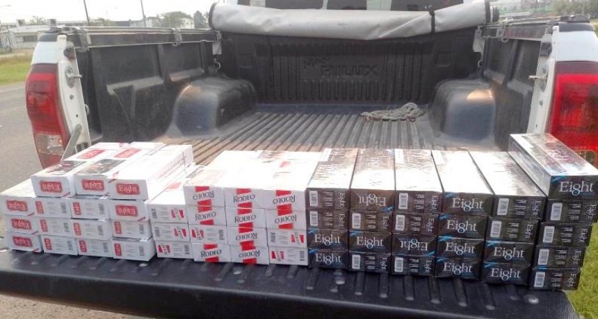 La Policía secuestró un cargamento de cigarrillos sin aval aduanero