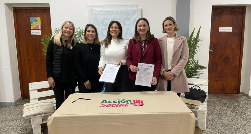 Acción Social de la Municipalidad firmó nuevo convenio con la UCP para la realización de prácticas profesionalizantes
