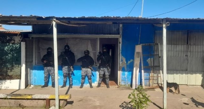 Desarticularon tres centros de distribución en los barrios 110 y 111