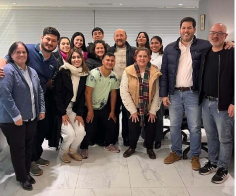 El gobernador Insfrán recibió a estudiantes de la UPLaB