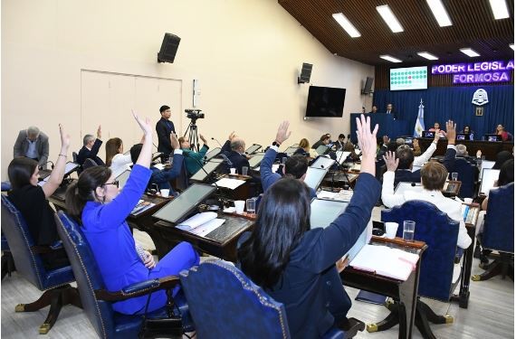 La Convención Constituyente aprobó reformas cruciales que amplían derechos en familia, trabajo, cultura y educación