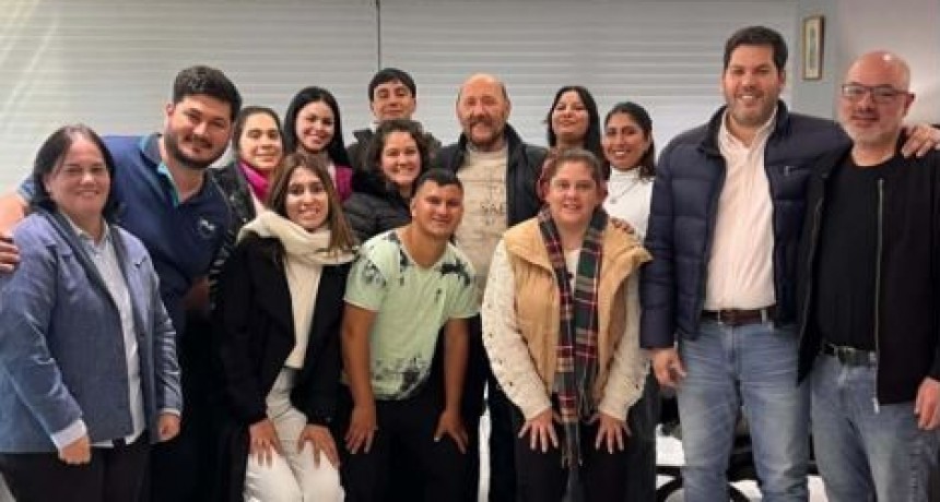 El gobernador Insfrán recibió a estudiantes de la UPLaB