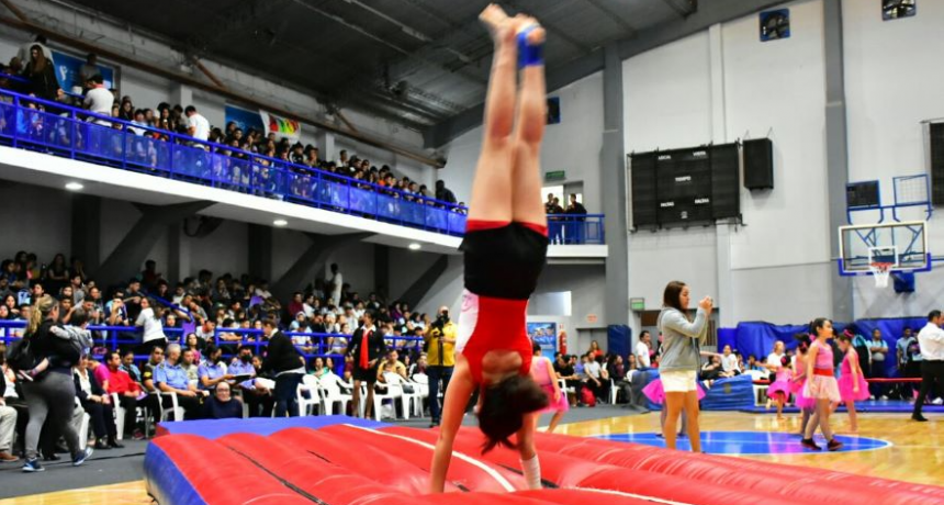 Está en marcha el primer Congreso Provincial de Educación Física, Deporte y Recreación