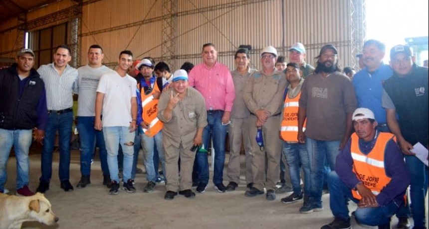 El intendente Jofré adhirió al aumento del 20 % para trabajadores municipales