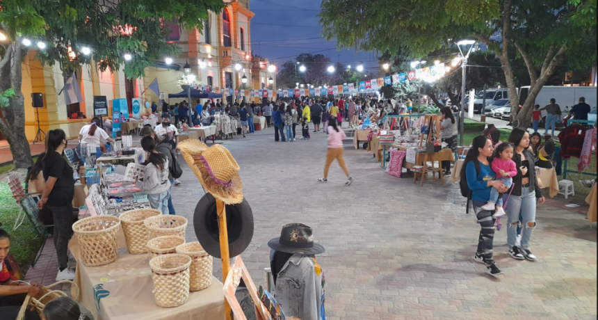 Este sábado Feria Emprendedora edición especial “Día Internacional del Crochet”