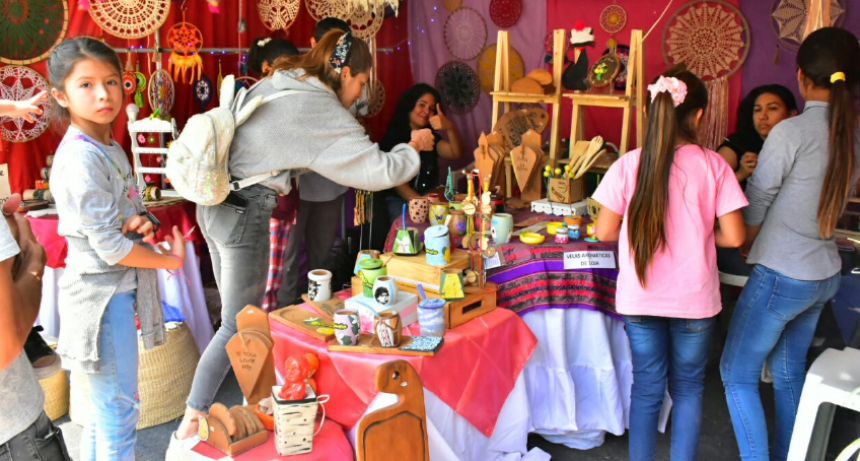 Fiesta del Pomelo: Artesanos y gastronómicos destacaron exitosa venta