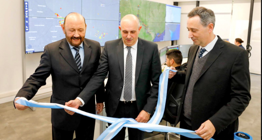 Insfrán participó de la inauguración del Sistema de Monitoreo y Gestión de la Vía Navegable Troncal