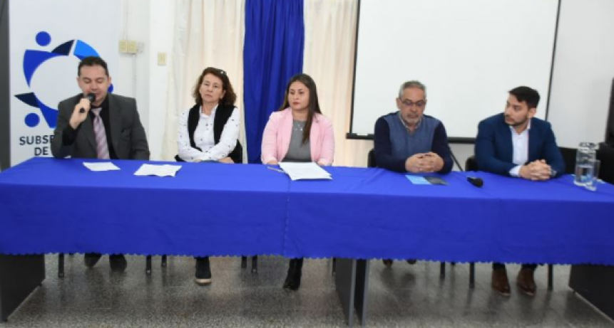 Mesa de trabajo para promocionar el programa Registradas en la provincia