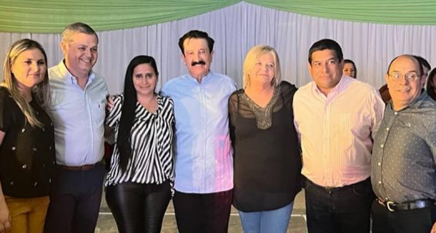 Cabrera y Jarzynski encabezaron agasajo a docentes de la Delegación Zonal Patiño de Ibarreta