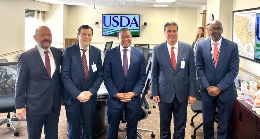 Misión EEUU: El gobernador participó de reunión con Microsoft y la USDA