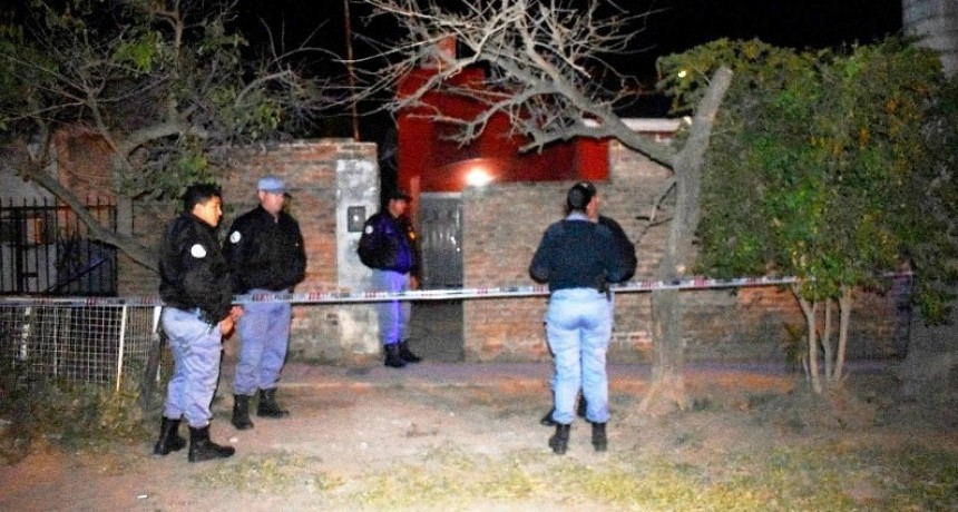 Perros arremetieron contra su dueña y la mataron