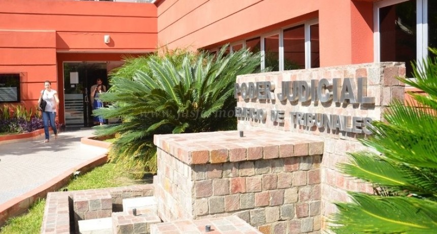 Se dejarán de usar términos tales como Vuestra Excelencia o Excelentísimo en el Poder Judicial de Formosa