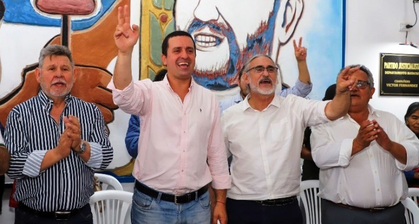 El vicegobernador Solís se reunió con dirigentes organizados de Ingeniero Juárez