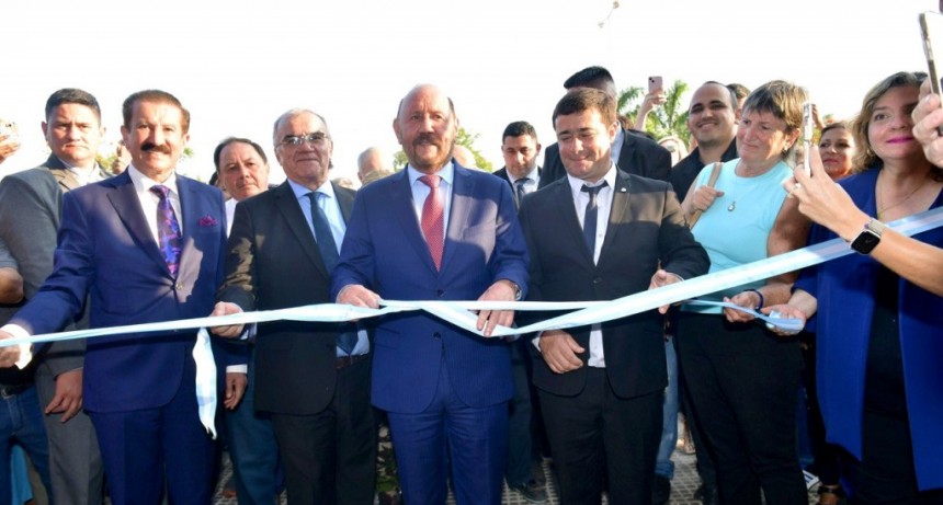 Insfrán cerró una jornada maratónica de inauguraciones