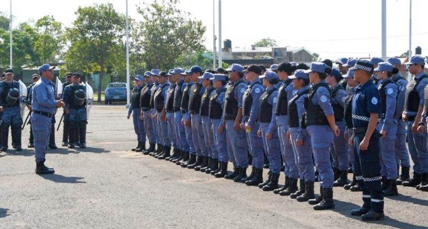 Continúan los operativos policiales en distintos barrios de esta ciudad