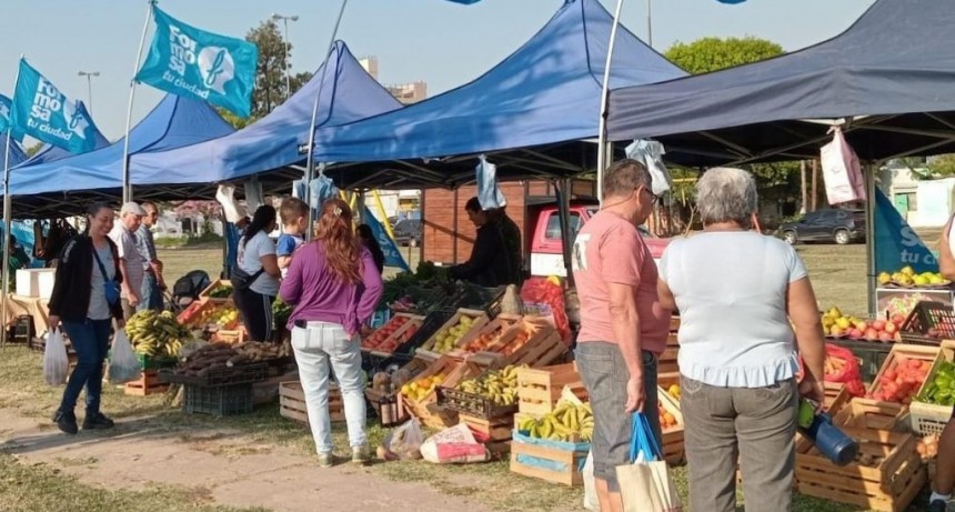 El mercado itinerante ofrecerá productos frutihortícolas y carne de cerdo a vecinos del barrio Eva Perón
