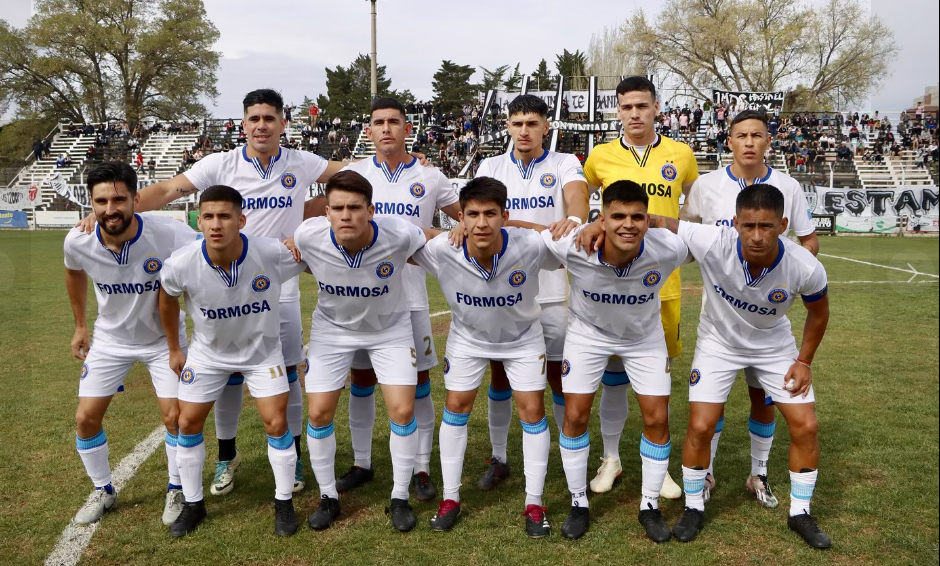 El equipo Solense de Formosa igualó sin goles y ahora definirá la serie en casa